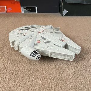 Hasbro Star Wars Millennium Falcon 2015 ‘The Force Awakens’ B3075 9.5” Inch Ship